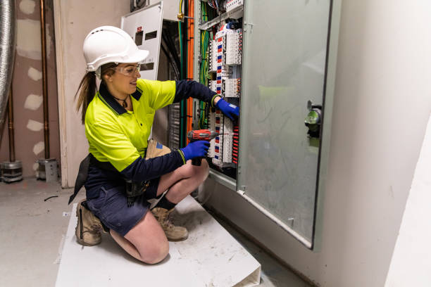 Best Licensed Electrician  in Lido Beach, NY
